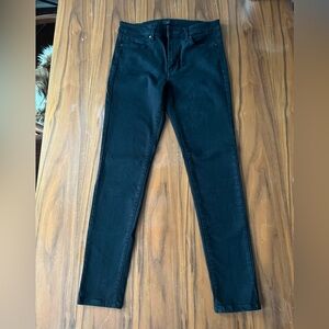 Uniqlo Women’s Black Denim Jeans